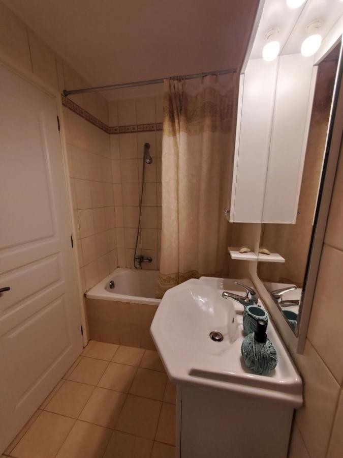 Nona Marina Apartment อาร์กอสโตลี ภายนอก รูปภาพ