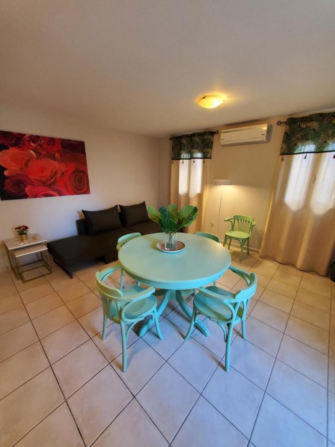 Nona Marina Apartment อาร์กอสโตลี ภายนอก รูปภาพ